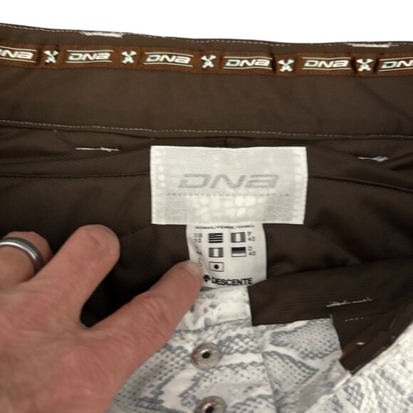 Descente Pants Womens Size 10 White Ski Snow Insulated Snowboard Outdoor Pockets - Picture 4 of 7